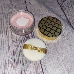 Estee Lauder Beauty Perfumed Body Powder Pink 1 Oz With Puff